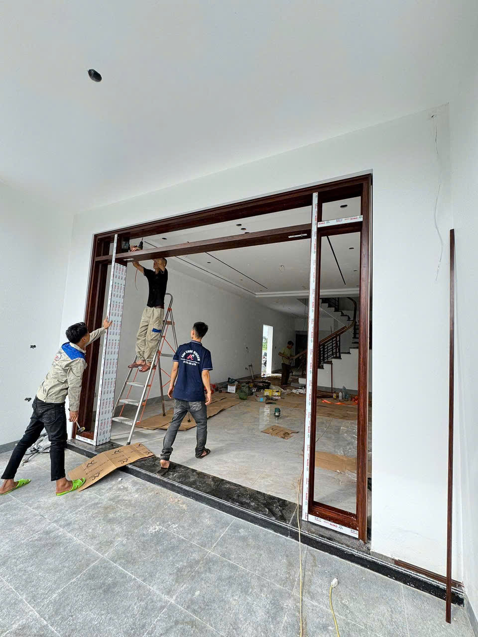 Hình ảnh thi công của Nhôm kính Mạnh Tiến Phát 01