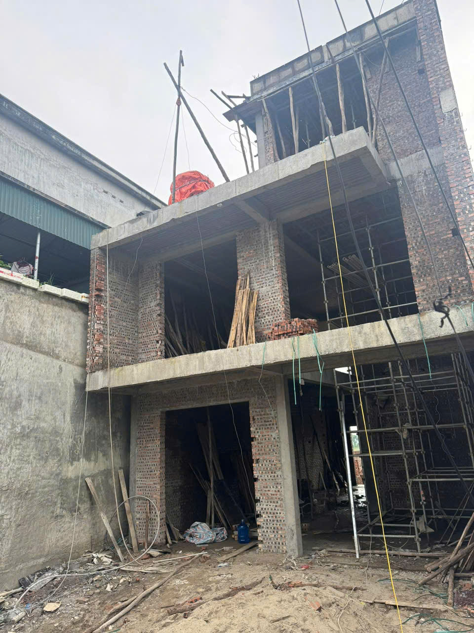 Hình ảnh thi công của Nhôm kính Mạnh Tiến Phát 02