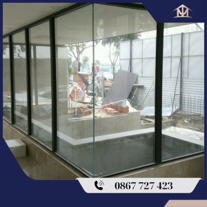 Vách kính phòng khách hiện đại VN32